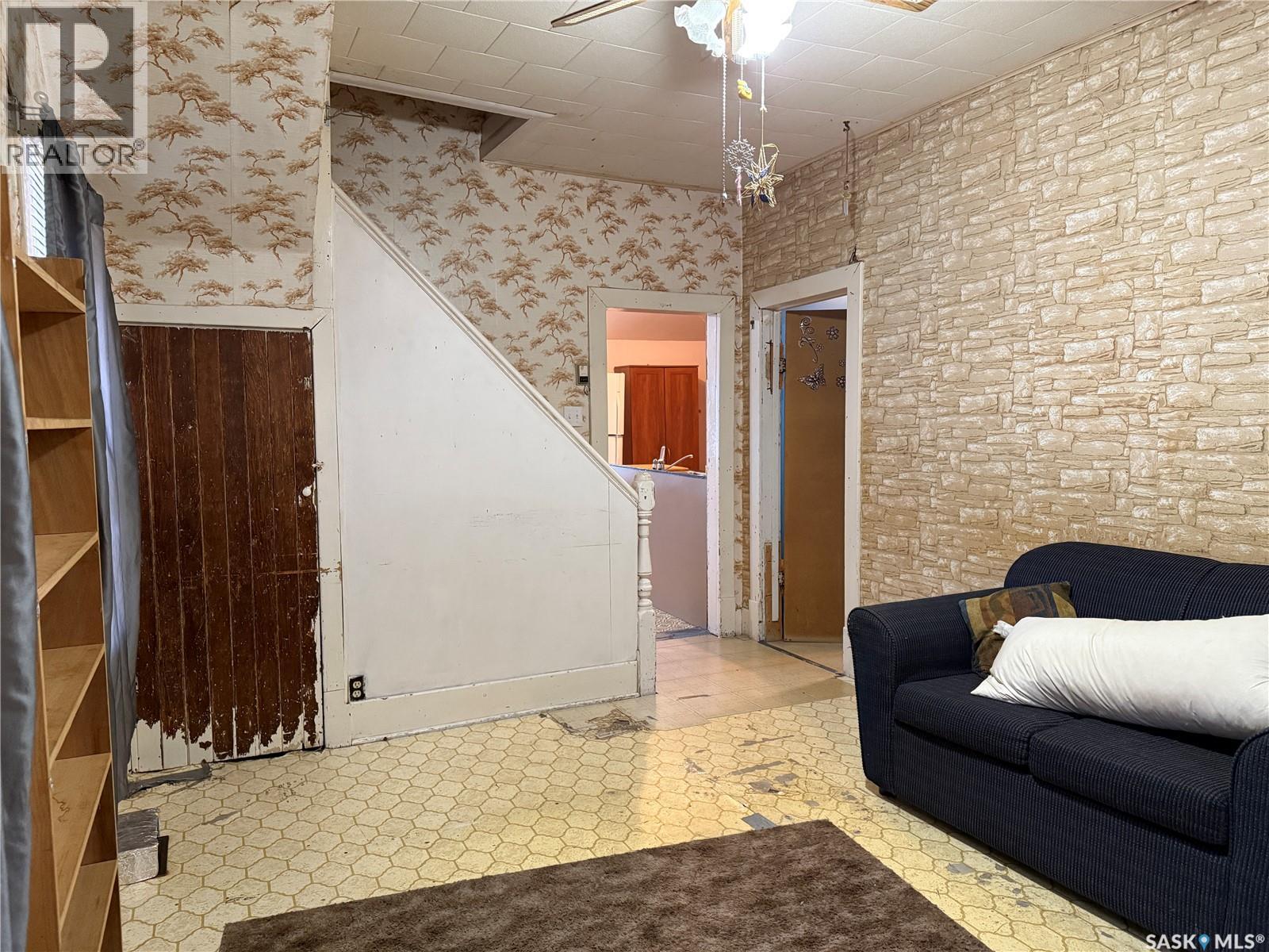 1035 Carleton Street, Moose Jaw, Saskatchewan  S6H 3A3 - Photo 17 - SK027182