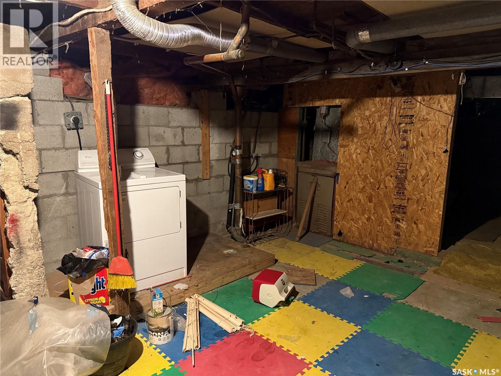 1035 Carleton Street, Moose Jaw, Saskatchewan  S6H 3A3 - Photo 31 - SK027182