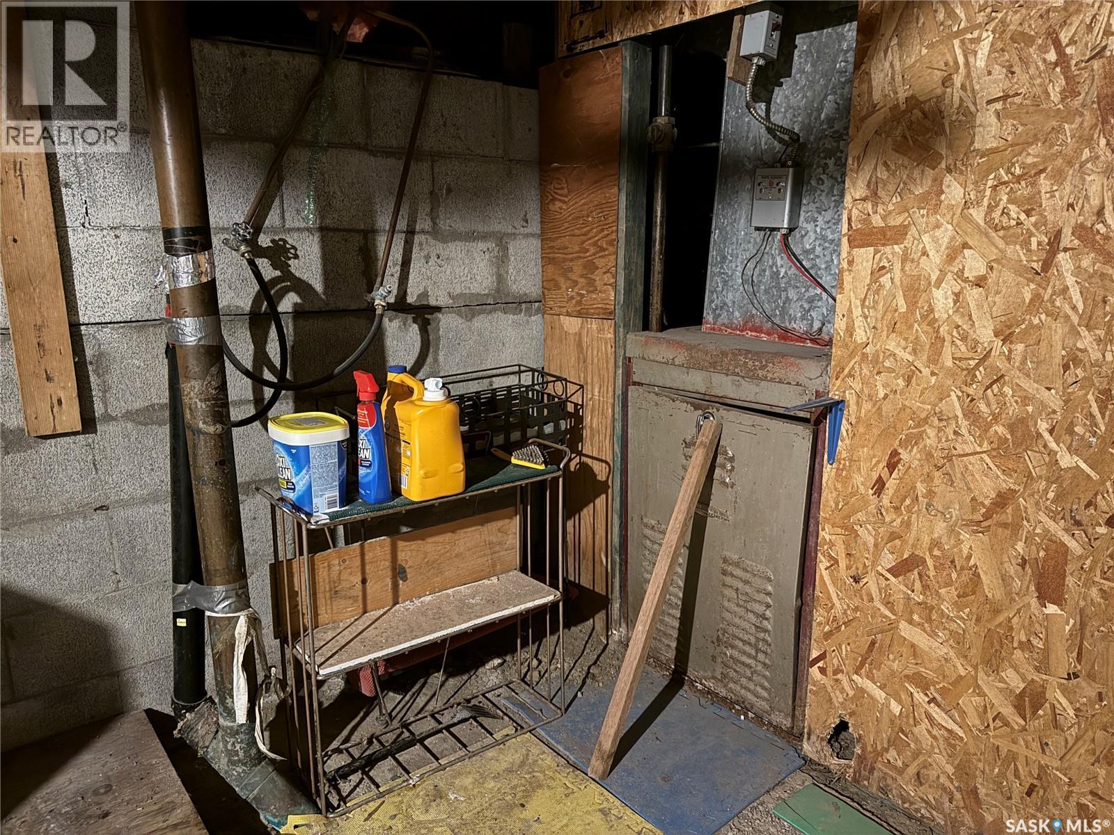 1035 Carleton Street, Moose Jaw, Saskatchewan  S6H 3A3 - Photo 34 - SK027182