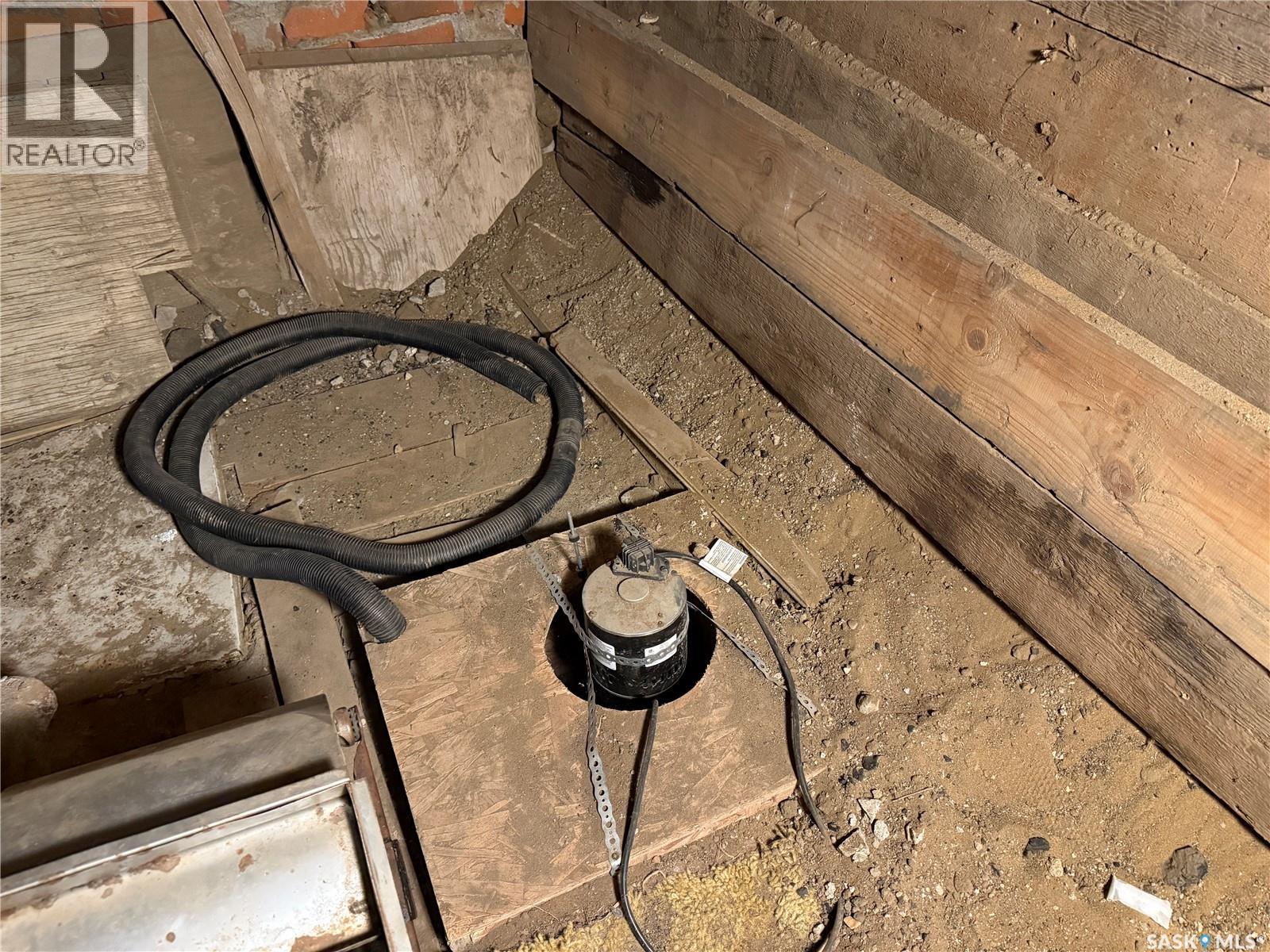 1035 Carleton Street, Moose Jaw, Saskatchewan  S6H 3A3 - Photo 36 - SK027182