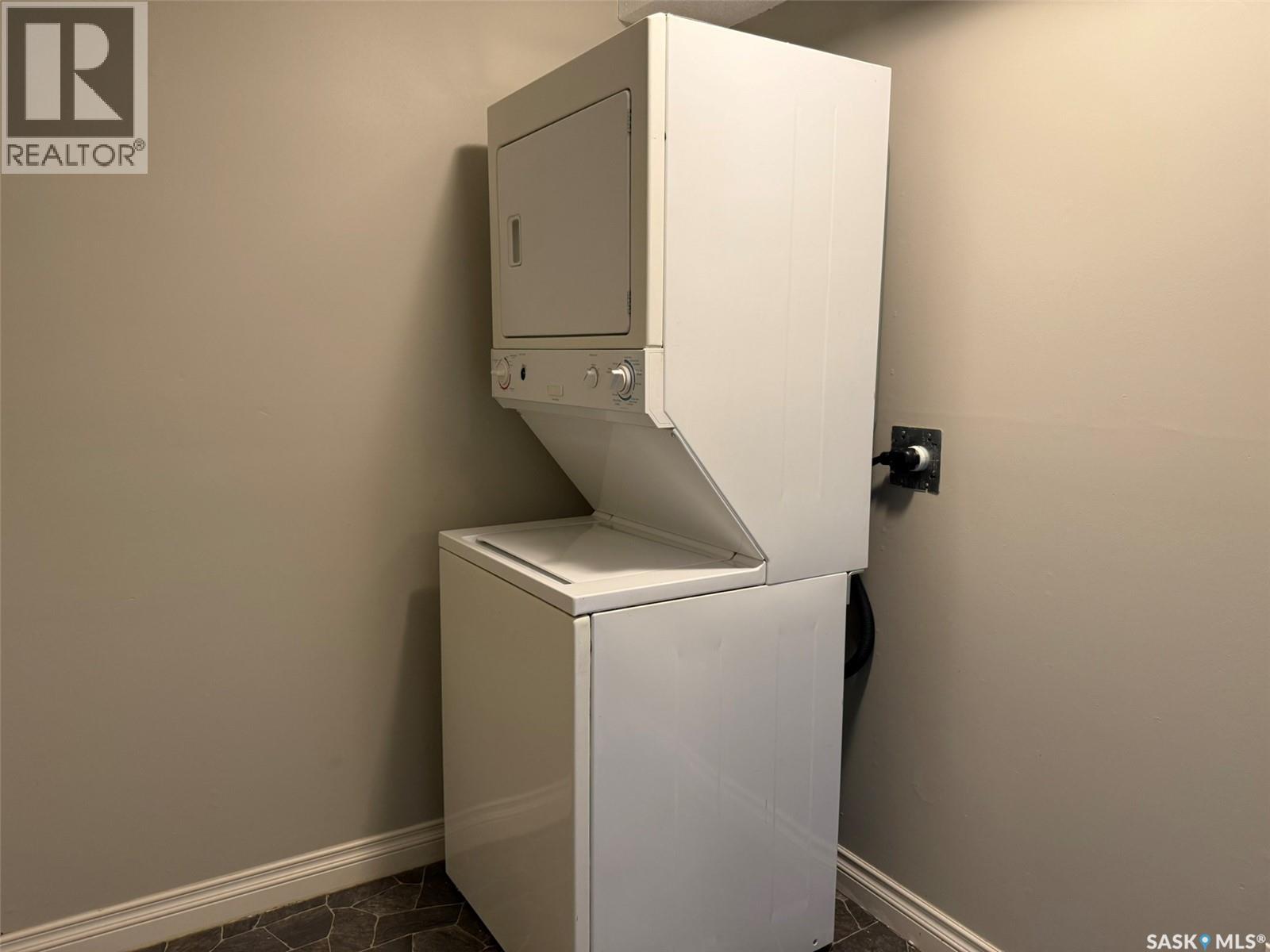 3 1811 8th Avenue N, Regina, Saskatchewan  S4R 0G5 - Photo 13 - SK027065