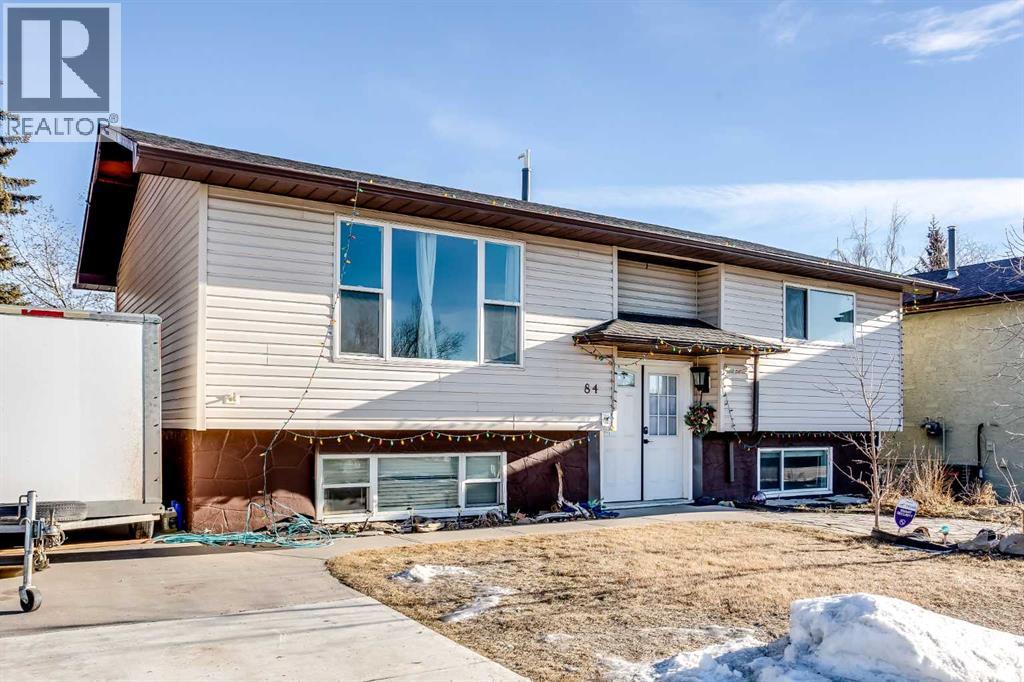 84 Big Springs Hill Se, Airdrie, Alberta  T4A 1L3 - Photo 2 - A2278270