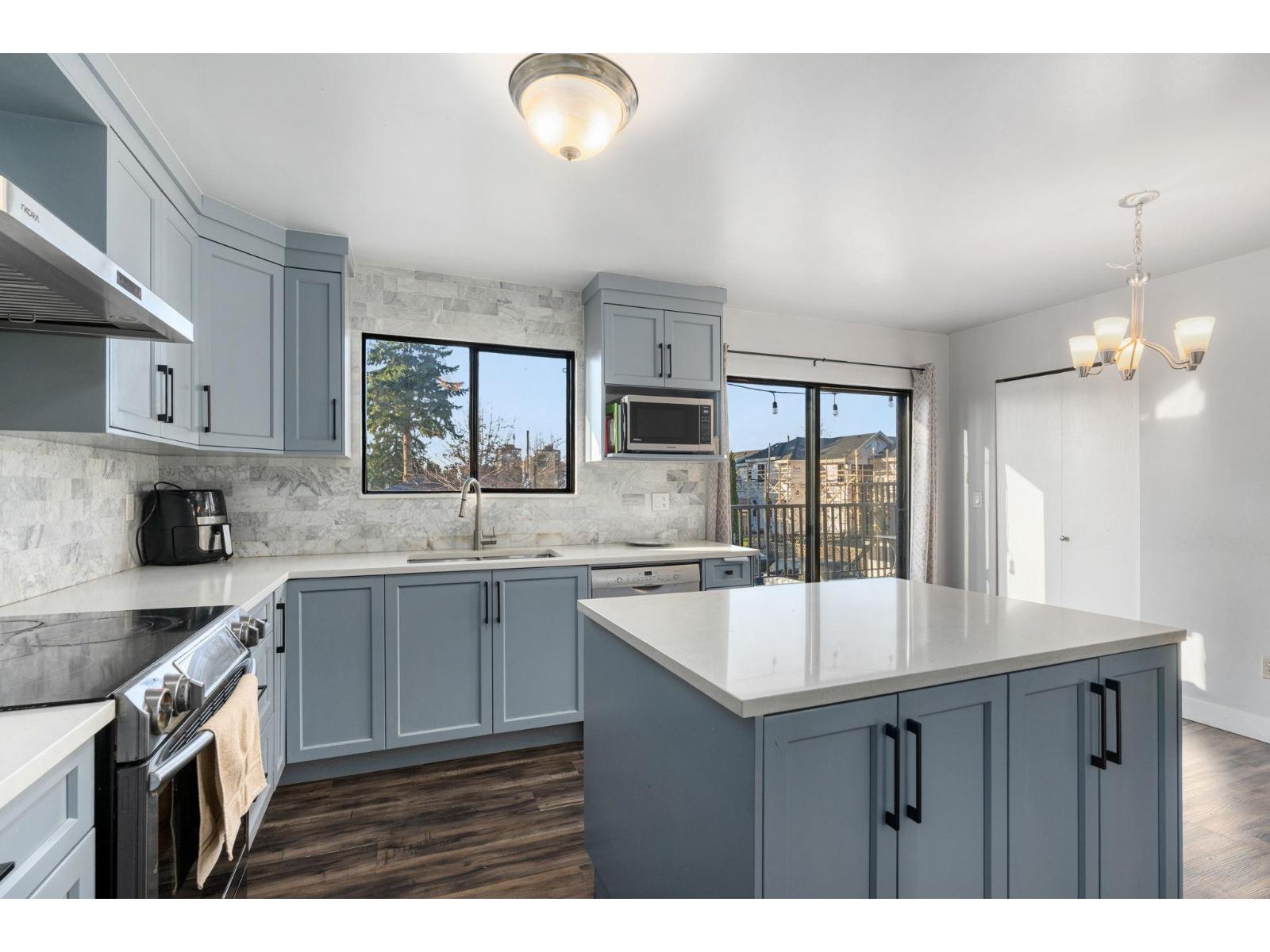 7923 122a Street, Surrey, British Columbia  V3W 3T4 - Photo 6 - R3081296