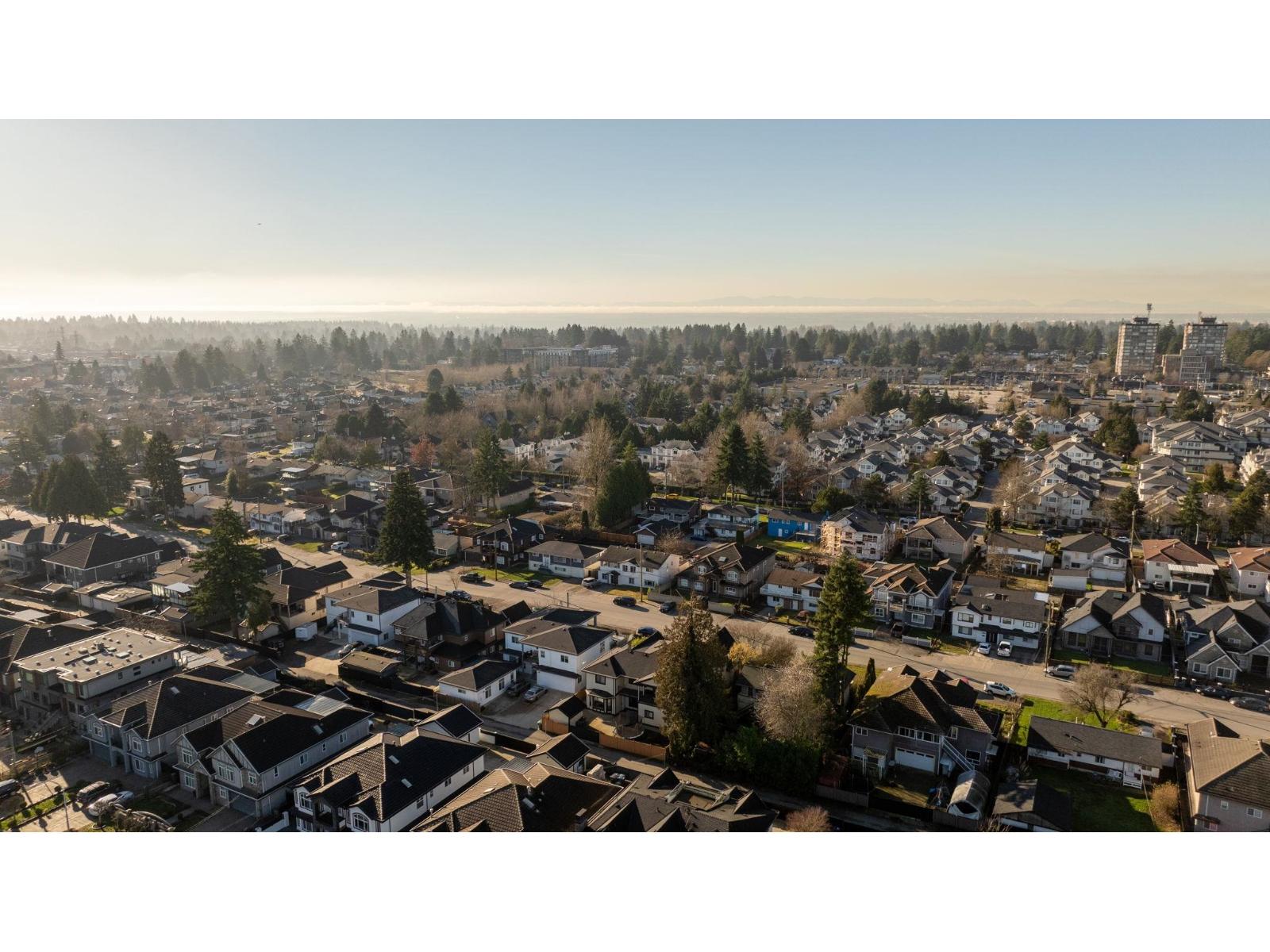 7923 122a Street, Surrey, British Columbia  V3W 3T4 - Photo 38 - R3081296