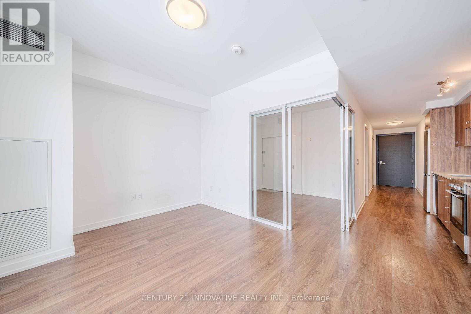 1005 - 15 Wellington Street S, Kitchener, Ontario  N2G 0E4 - Photo 13 - X12716884