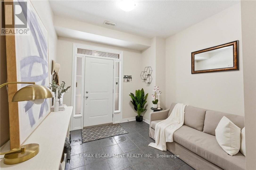 16 Lakefront Drive, Hamilton, Ontario  L8E 0J3 - Photo 19 - X12716890