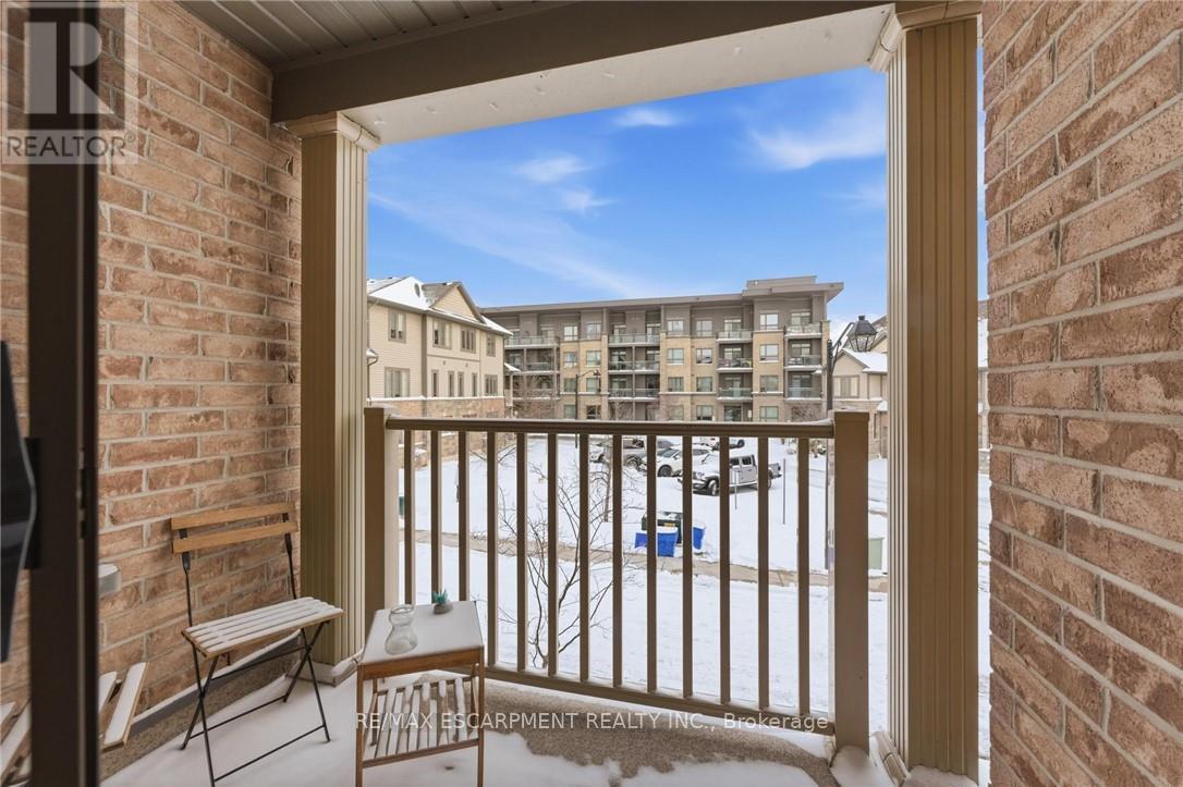 16 Lakefront Drive, Hamilton, Ontario  L8E 0J3 - Photo 9 - X12716890