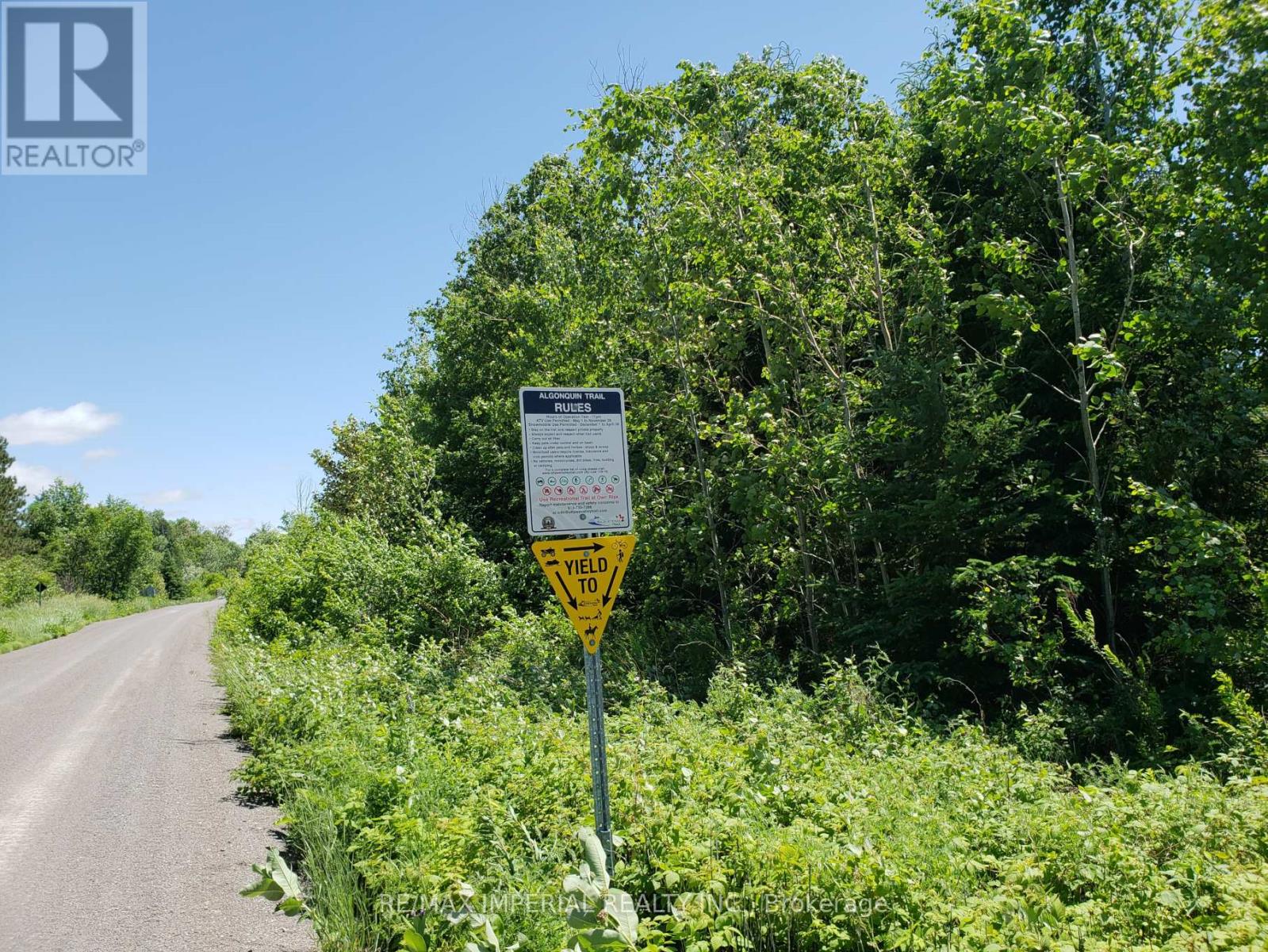 15572 Highway 17, Whitewater Region, Ontario  K0J 1Y0 - Photo 2 - X12716938