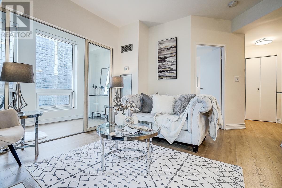 Lph2 - 25 Grenville Street, Toronto, Ontario  M4Y 2X5 - Photo 9 - C12646718