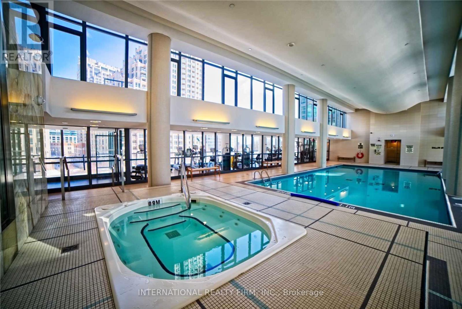 1112 - 215 Fort York Boulevard, Toronto, Ontario  M5V 4A2 - Photo 21 - C12696548