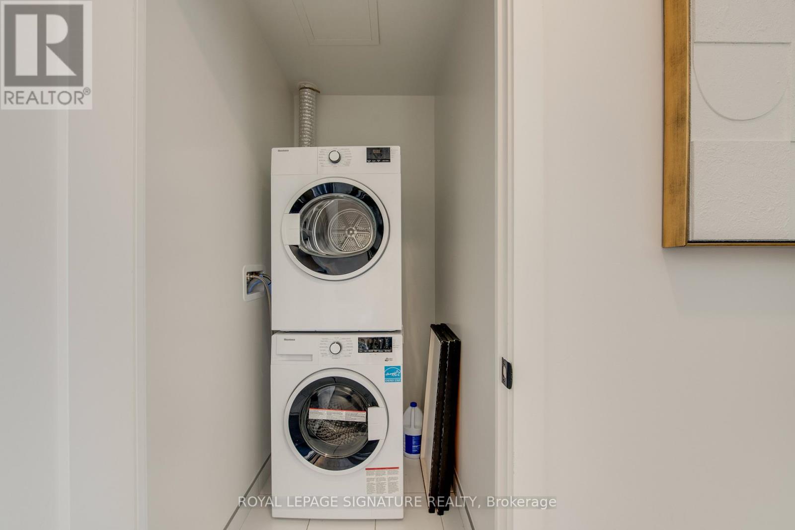 1804 - 5 Defries Street, Toronto, Ontario  M5A 0W7 - Photo 17 - C12680014