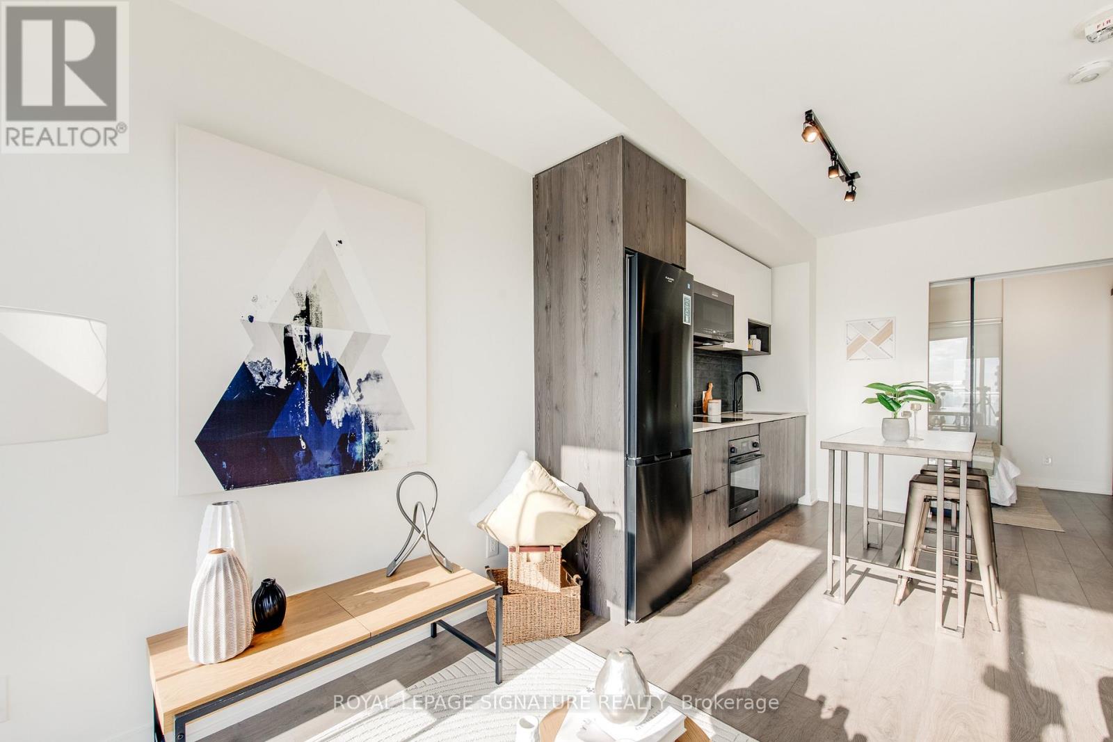 1804 - 5 Defries Street, Toronto, Ontario  M5A 0W7 - Photo 9 - C12680014