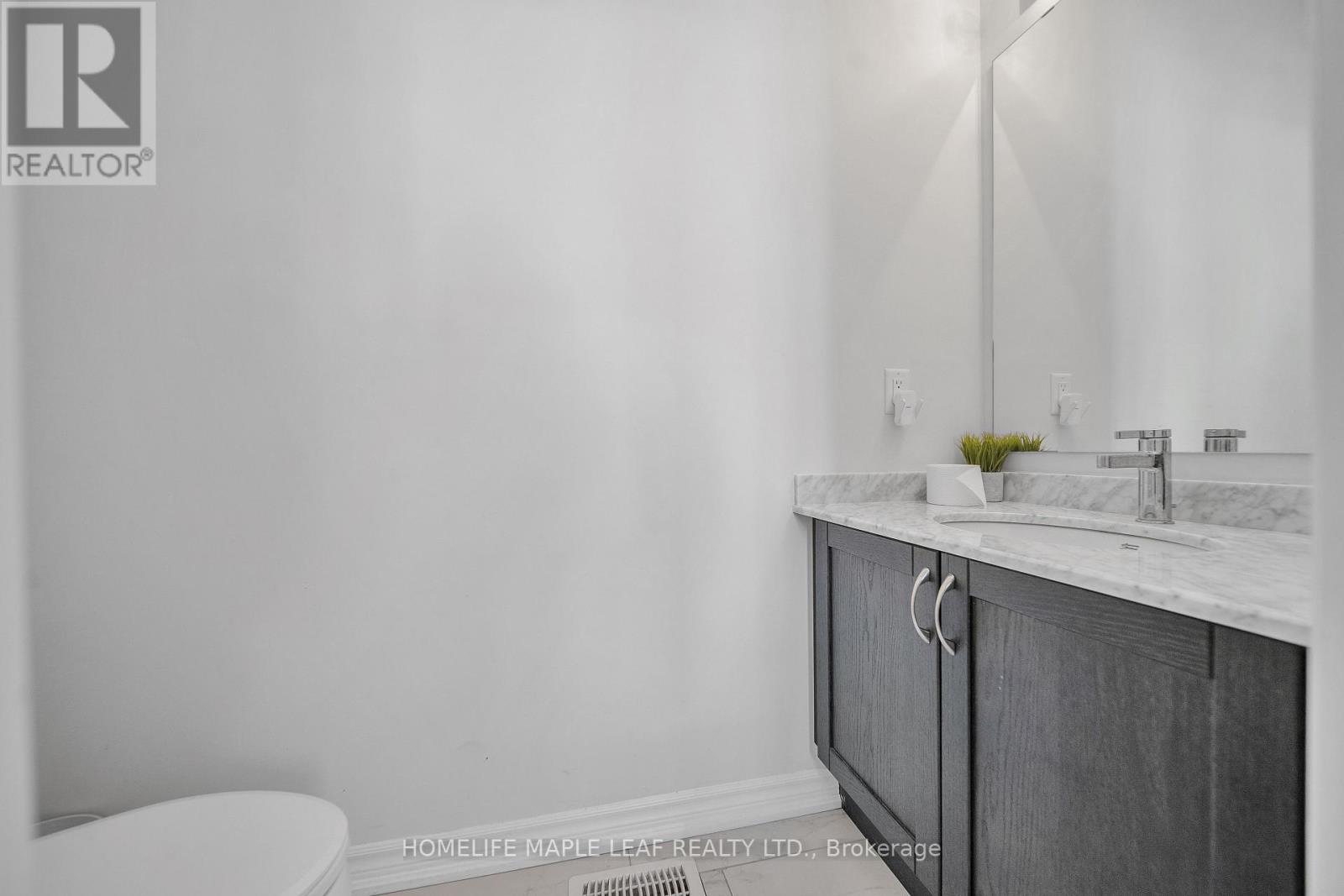 32 Camino Real Drive, Caledon, Ontario  L7C 1Z9 - Photo 6 - W12715996