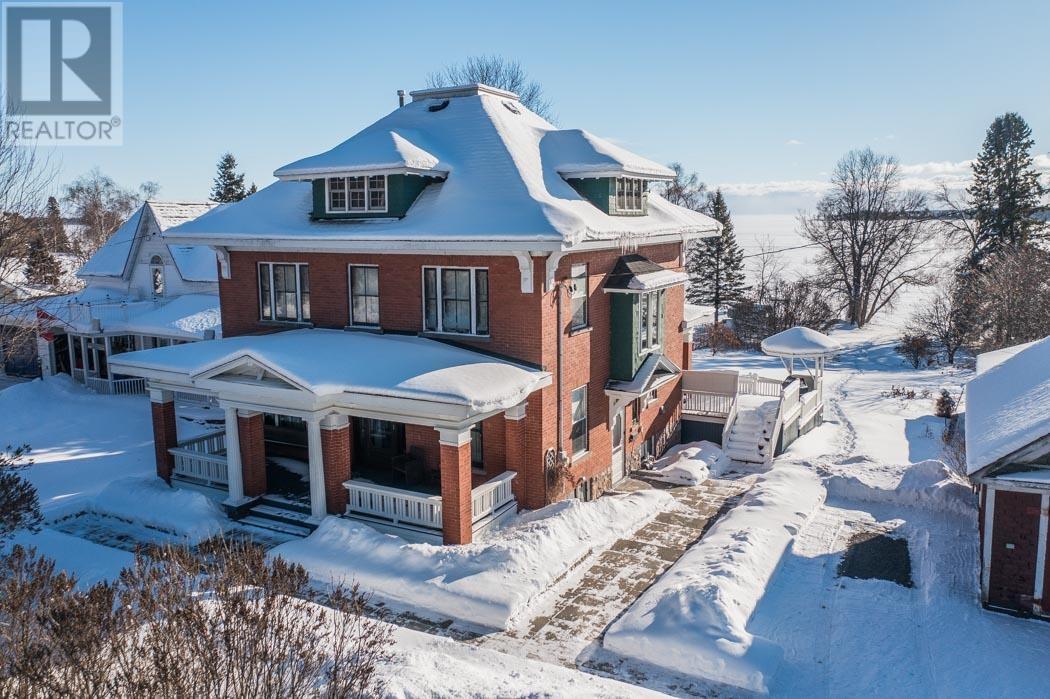 31 Taylor St, Bruce Mines, Ontario P0R 1C0 - Photo 2 - SM252467