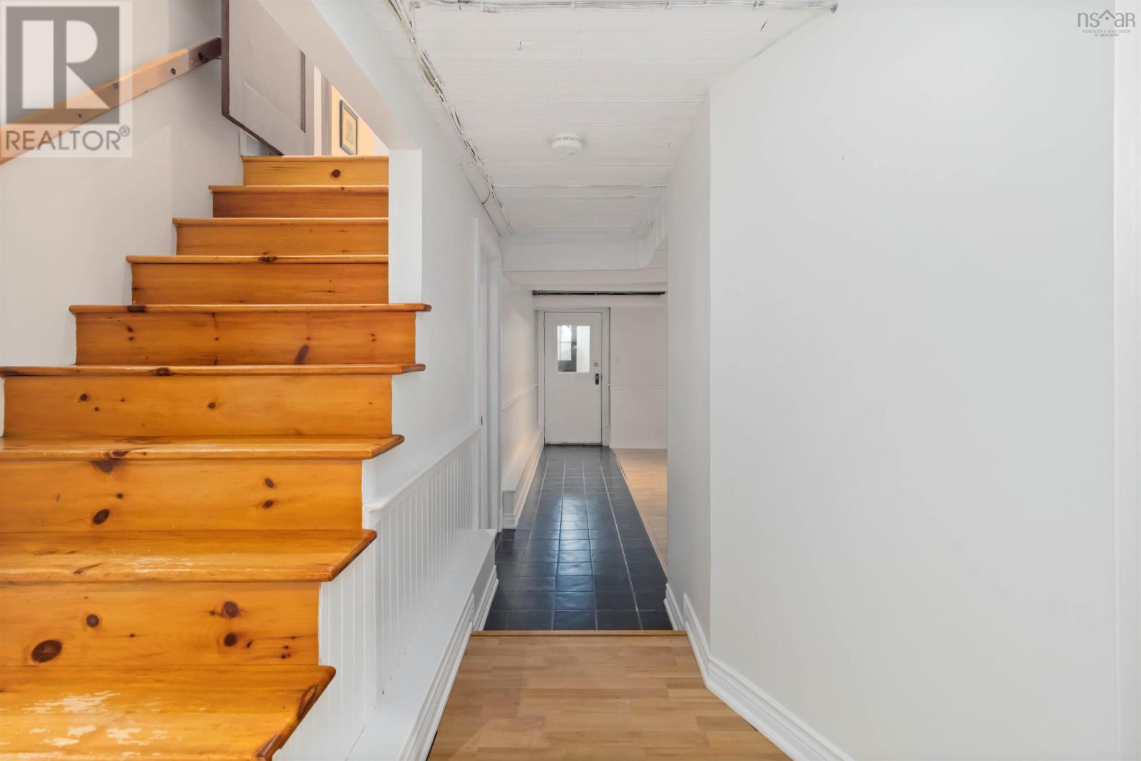 11 Lindsay Hill, Bedford, Nova Scotia  B4A 1N5 - Photo 38 - 202601226