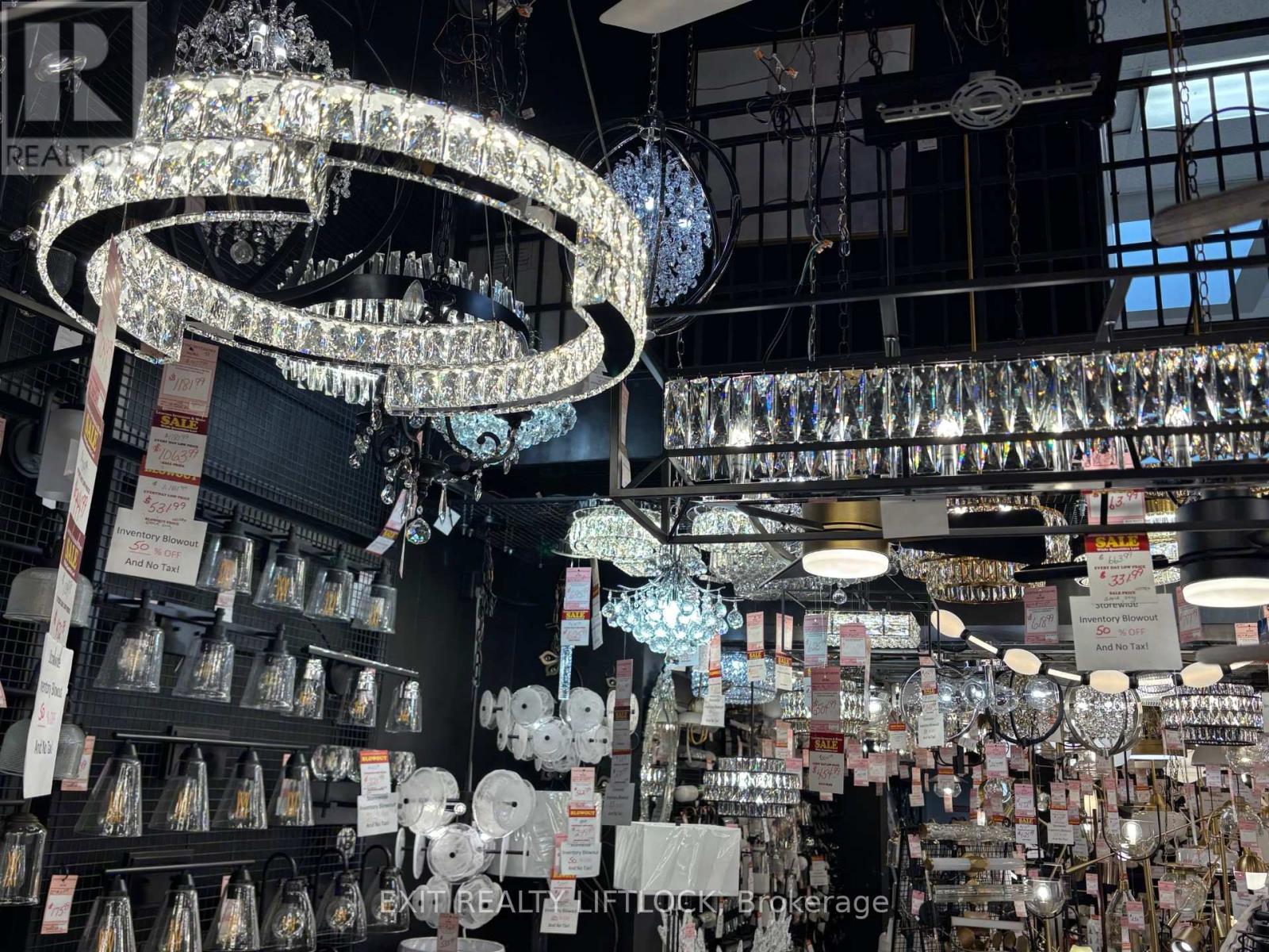 746 LANSDOWNE STREET W, Peterborough, Ontario