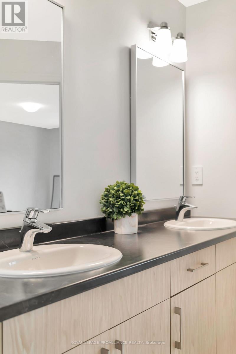 54 Lanark Drive, Belleville, Ontario  K8N 0G7 - Photo 27 - X12717090