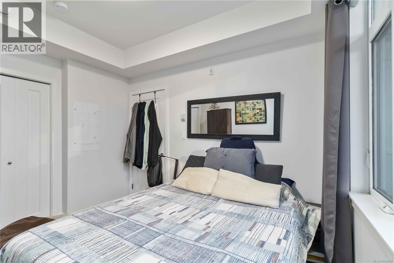 302 9864 Fourth St, Sidney, British Columbia V8L 2Z4 - Photo 12 - 1023845