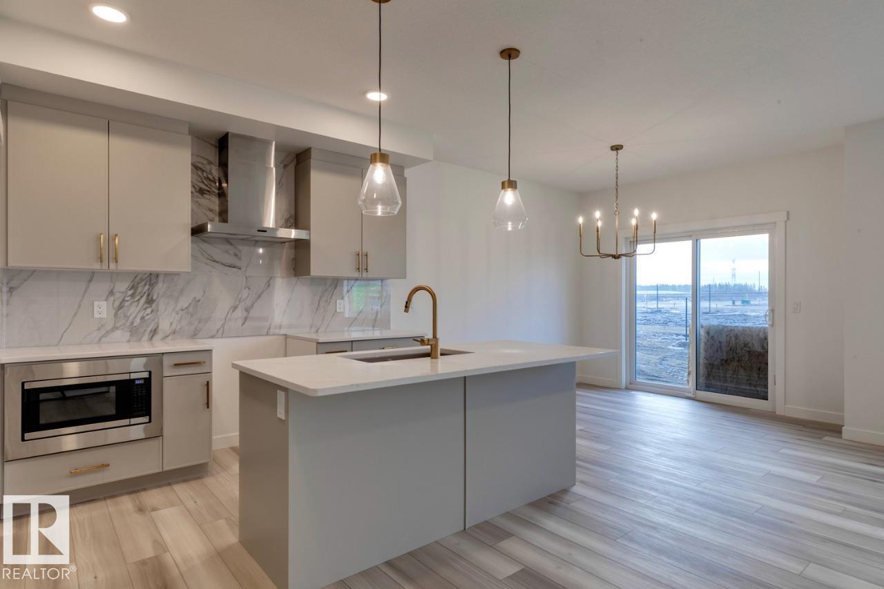 923 18 Av Nw, Edmonton, Alberta  T6T 2X3 - Photo 7 - E4469196