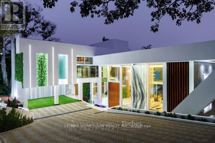 LOS LAURELES ESCAZU, Costa Rica, Ontario