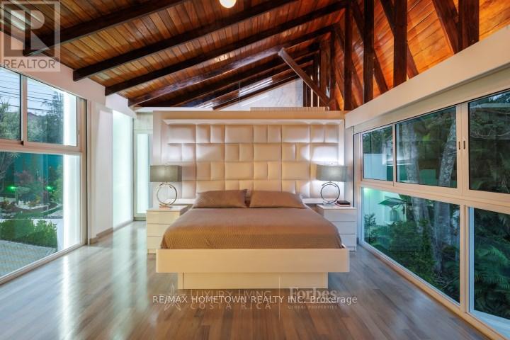 Los Laureles Escazu, Costa Rica, Ontario   - Photo 30 - X12717064