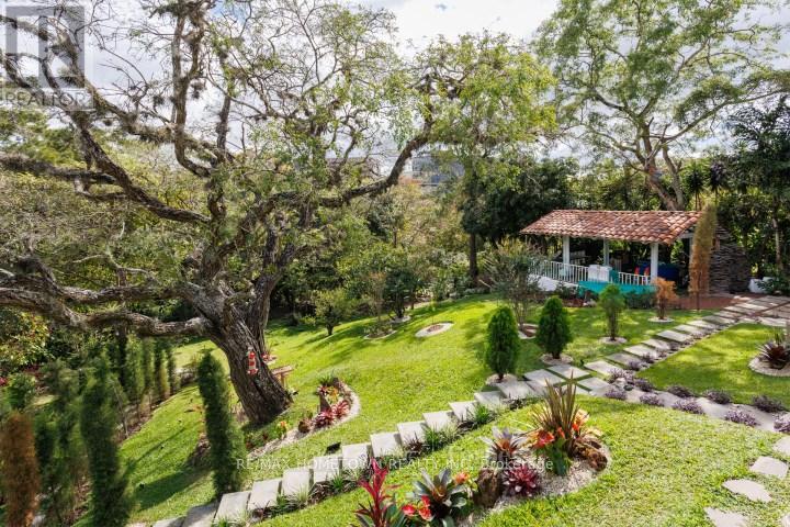 Los Laureles Escazu, Costa Rica, Ontario   - Photo 46 - X12717064