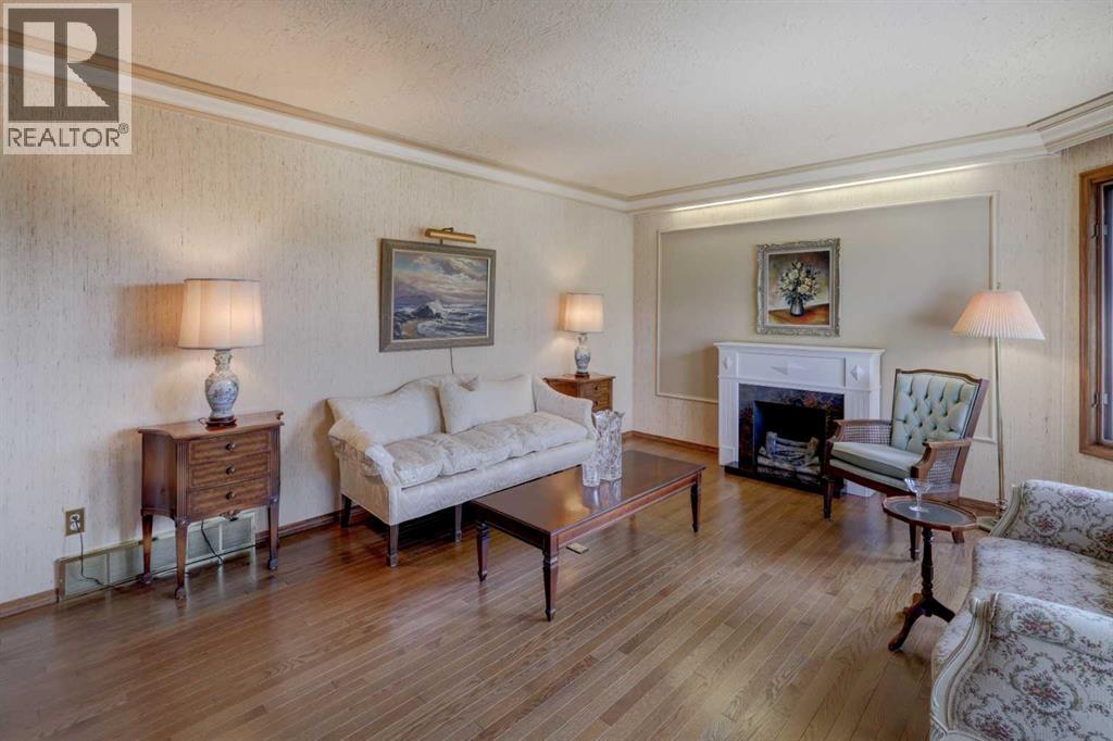 76 Edgeland Road Nw, Calgary, Alberta  T3A 2Y4 - Photo 6 - A2271671