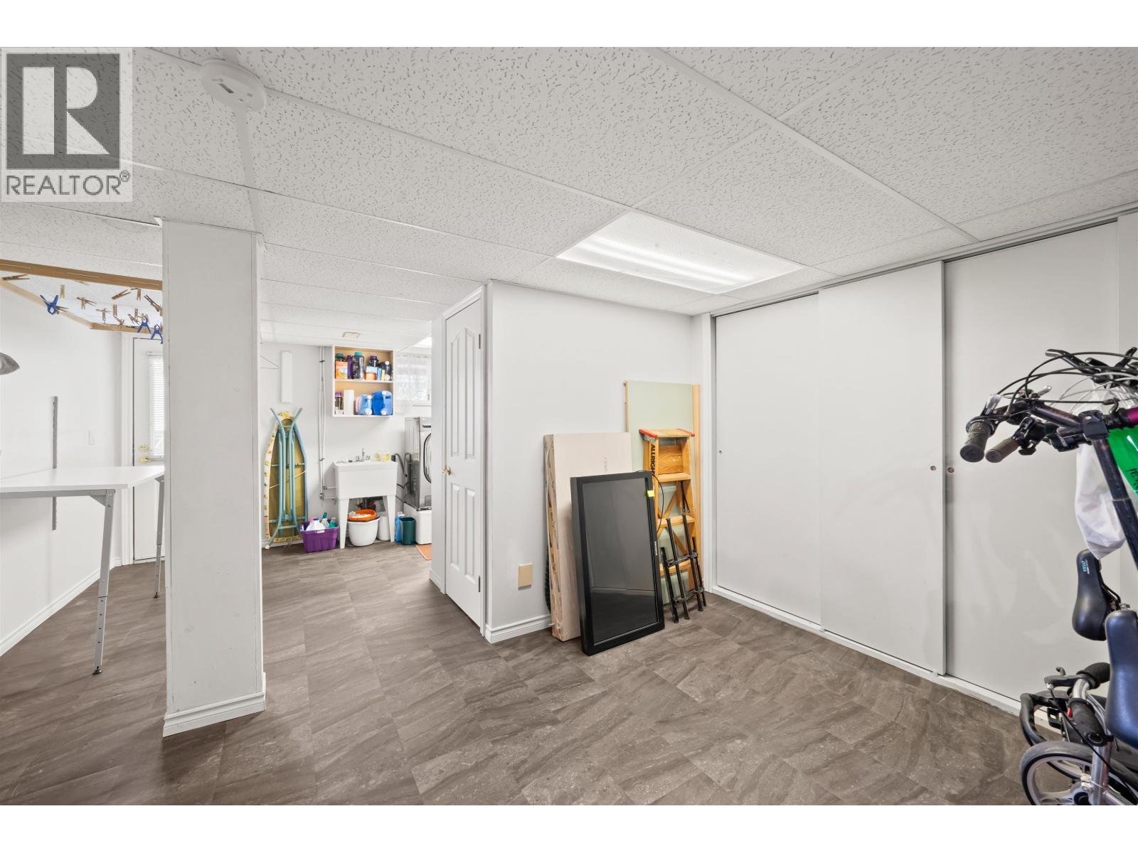 3302 Robson Drive, Coquitlam, British Columbia  V3E 2X8 - Photo 22 - R3081777