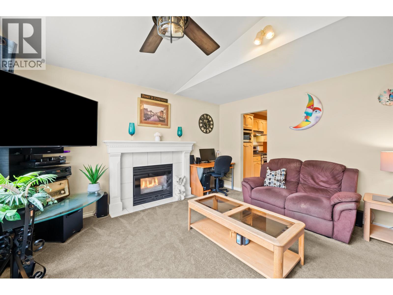 3302 Robson Drive, Coquitlam, British Columbia  V3E 2X8 - Photo 4 - R3081777