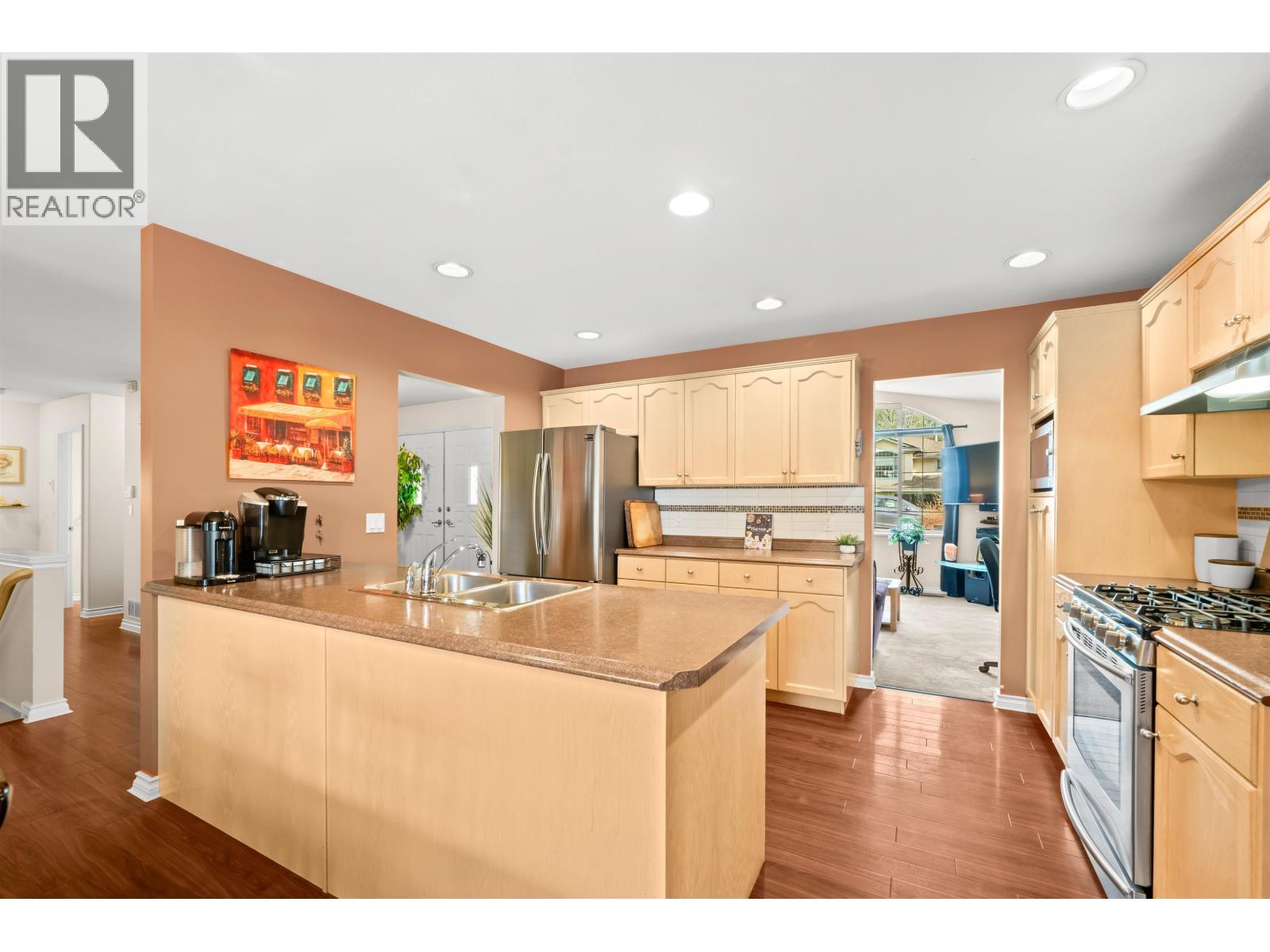 3302 Robson Drive, Coquitlam, British Columbia  V3E 2X8 - Photo 5 - R3081777