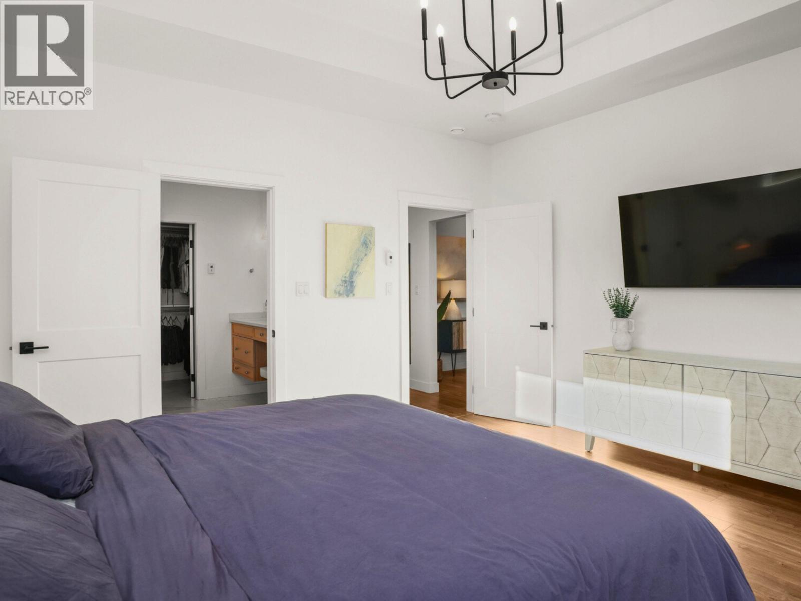 510 Jordan Way, Gibsons, British Columbia  V0N 1V5 - Photo 11 - R3081780