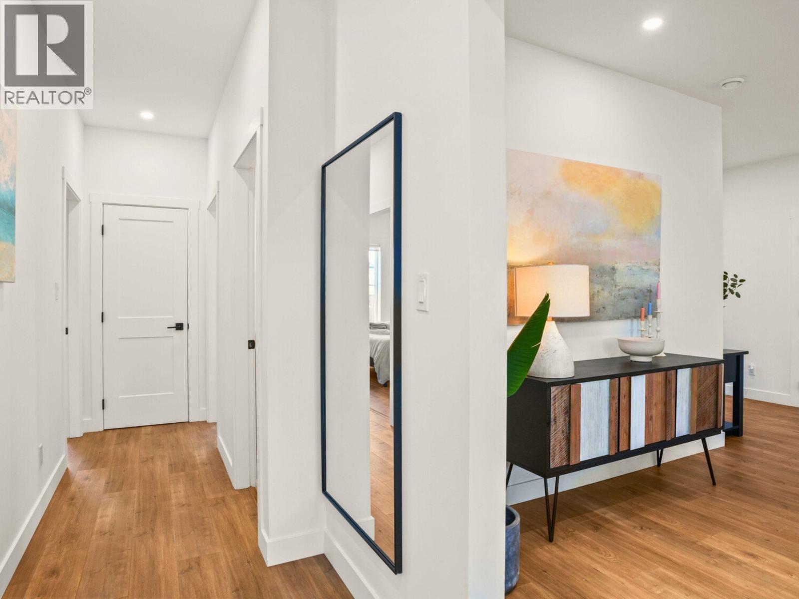 510 Jordan Way, Gibsons, British Columbia  V0N 1V5 - Photo 14 - R3081780