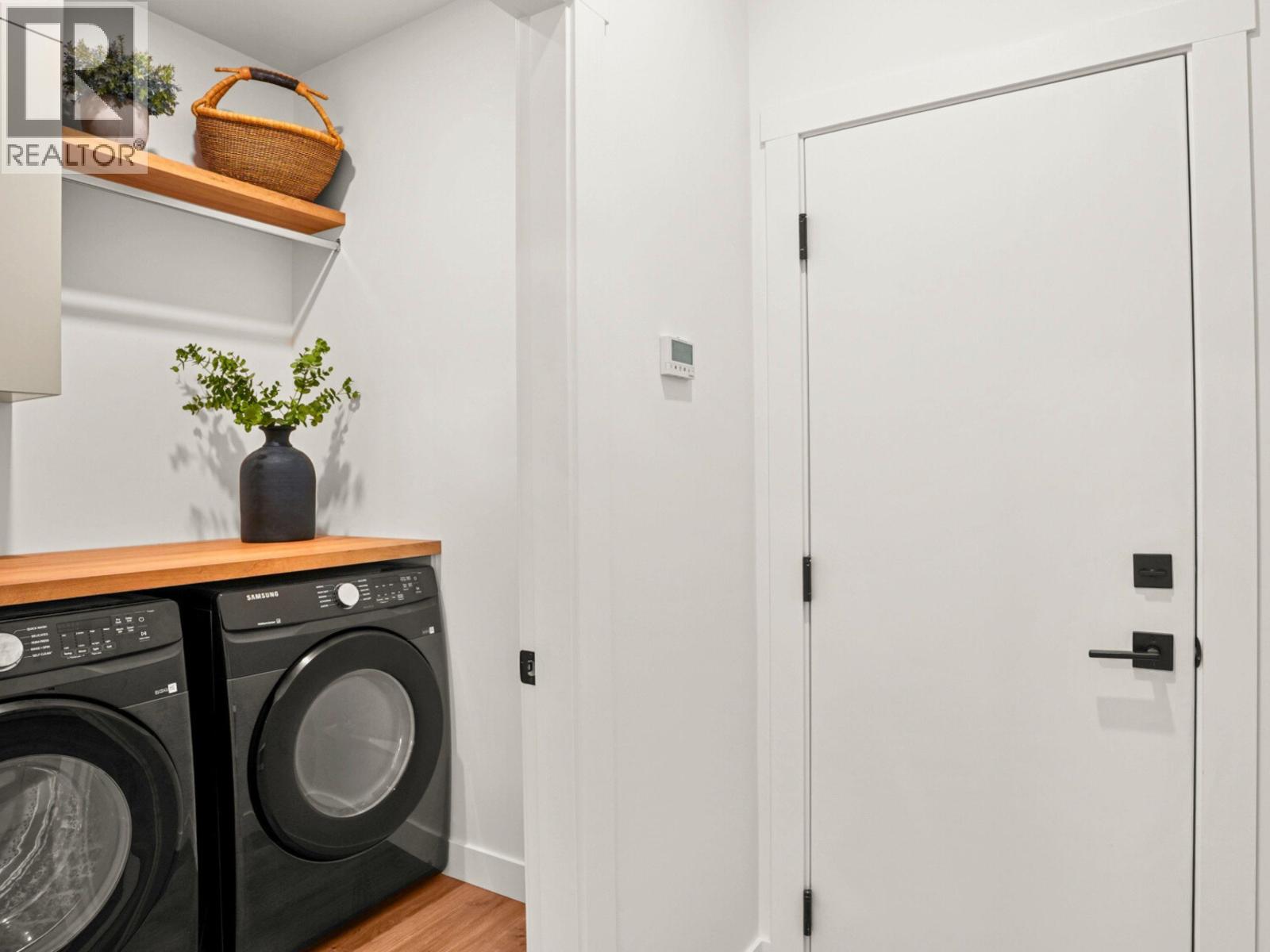 510 Jordan Way, Gibsons, British Columbia  V0N 1V5 - Photo 18 - R3081780