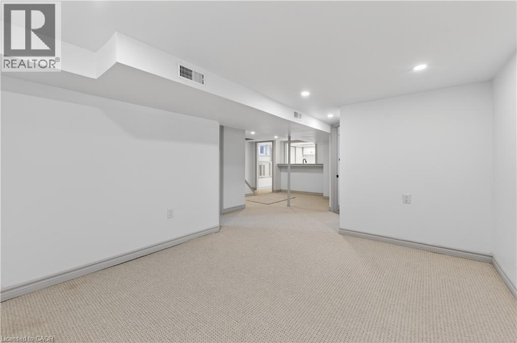 3 East 35th Street, Hamilton, Ontario  L8V 3X5 - Photo 29 - 40799906