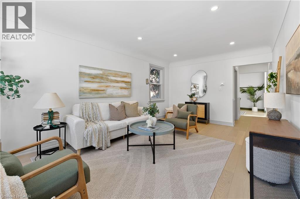 3 East 35th Street, Hamilton, Ontario  L8V 3X5 - Photo 10 - 40799906