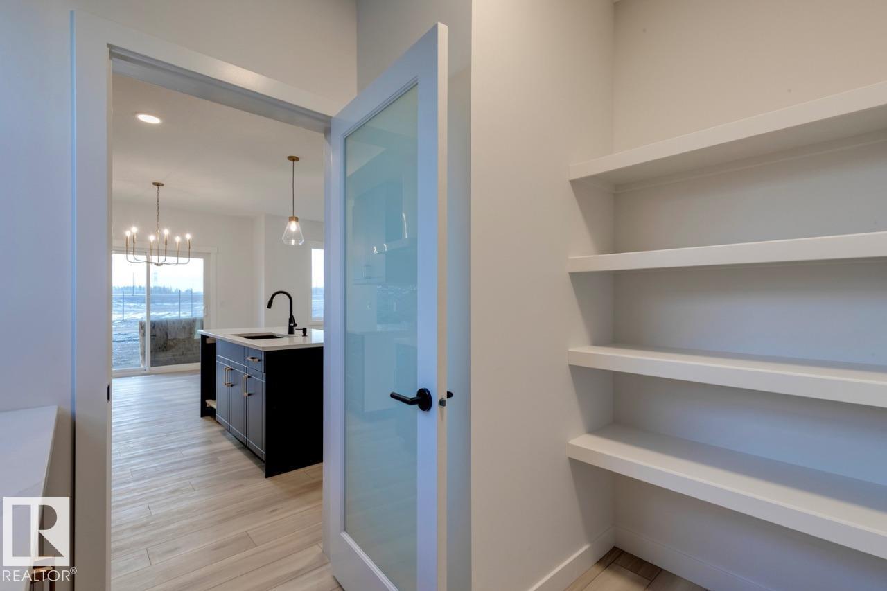 907 18 Av Nw, Edmonton, Alberta  T6T 2X3 - Photo 29 - E4469203