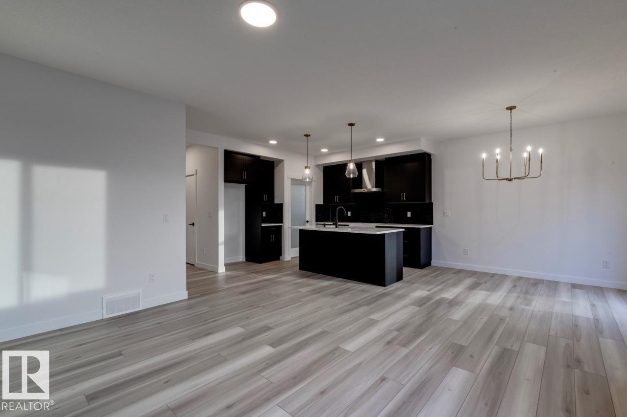 907 18 Av Nw, Edmonton, Alberta  T6T 2X3 - Photo 21 - E4469203