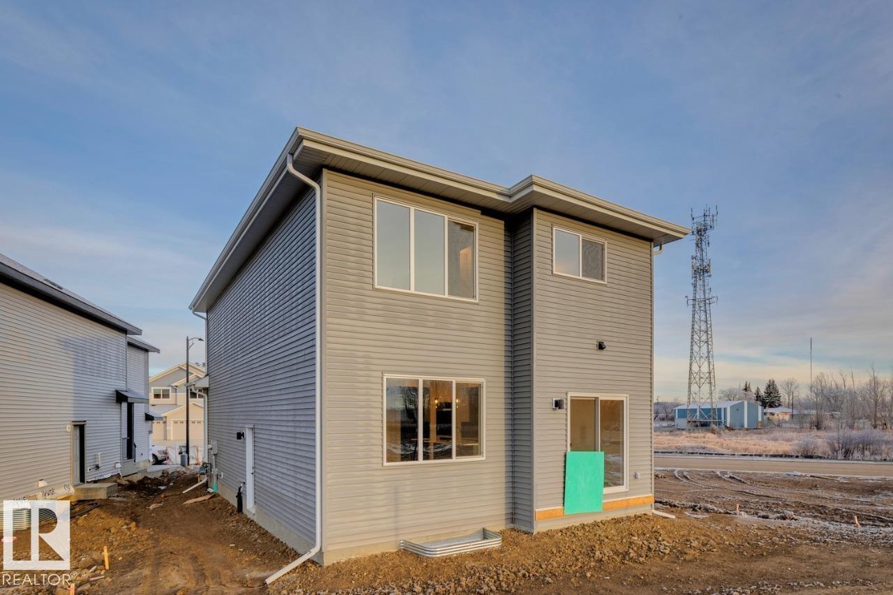907 18 Av Nw, Edmonton, Alberta  T6T 2X3 - Photo 4 - E4469203
