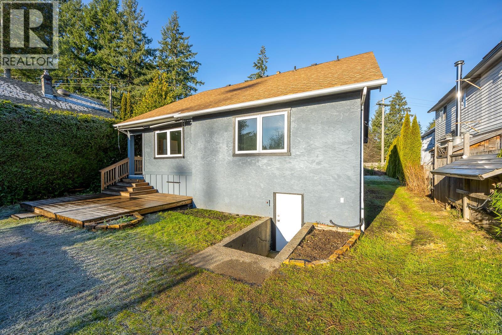 1120 5th St, Courtenay, British Columbia  V9N 1L6 - Photo 54 - 1023814