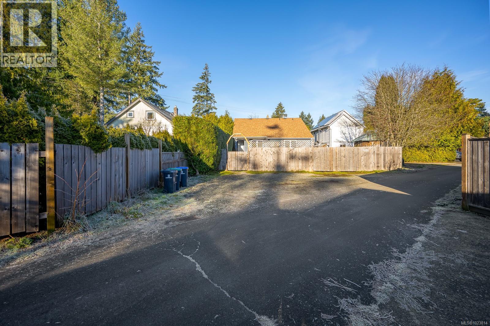 1120 5th St, Courtenay, British Columbia  V9N 1L6 - Photo 55 - 1023814