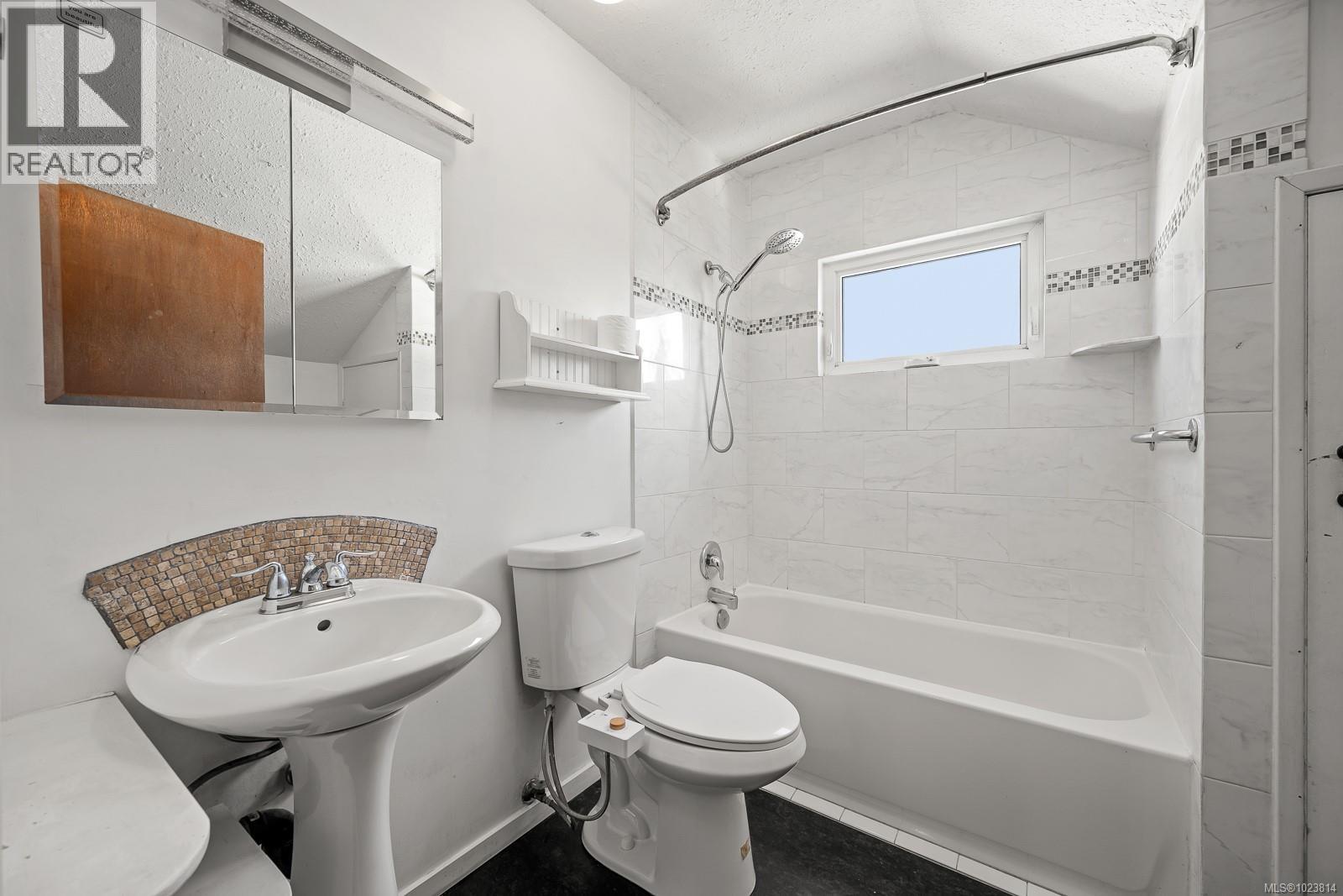 1120 5th St, Courtenay, British Columbia  V9N 1L6 - Photo 45 - 1023814