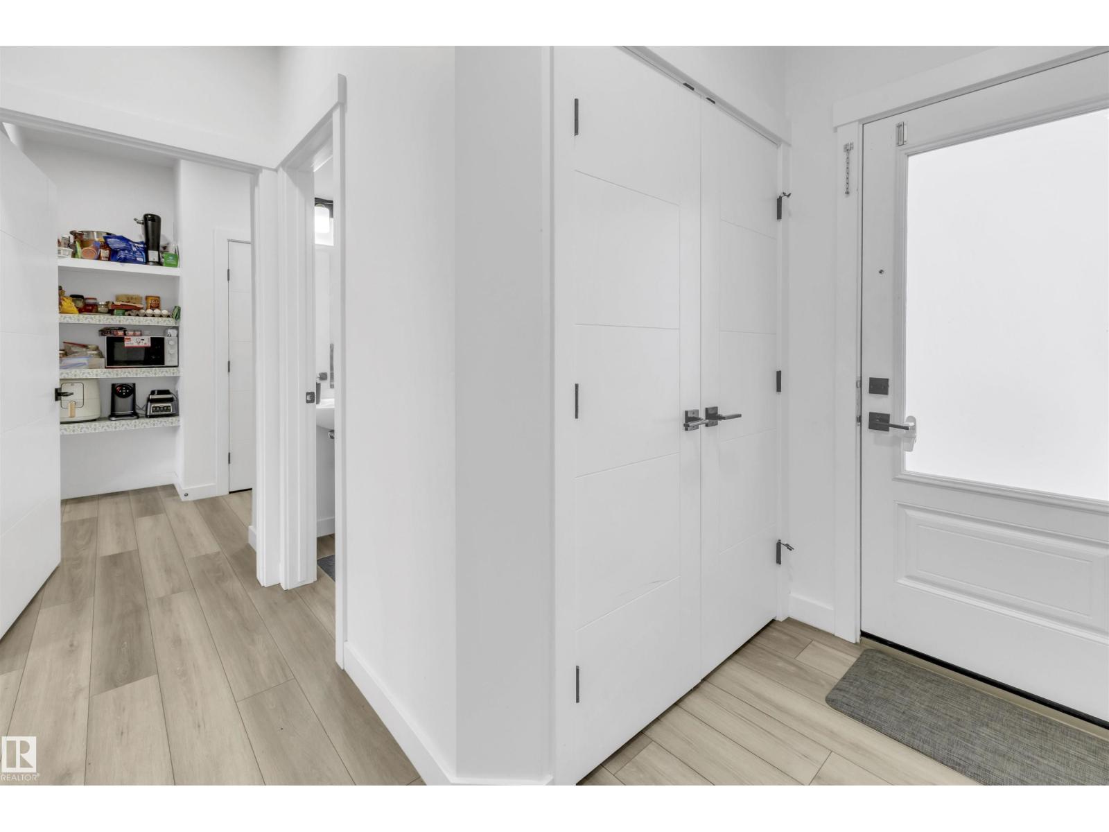 1424 15 St Nw, Edmonton, Alberta  T6T 2S2 - Photo 5 - E4470637