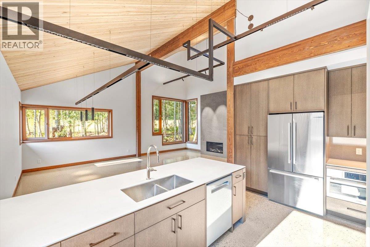 5538 Currie Bowl Way, Fernie, British Columbia  V0B 1M6 - Photo 49 - 10364579