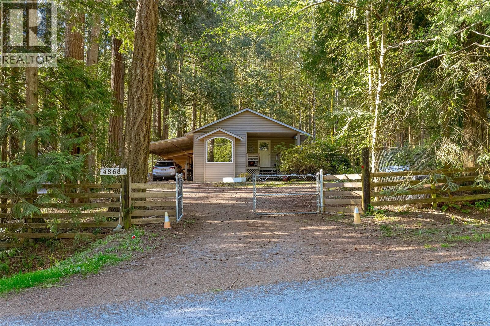 4868 Prospect Dr, Ladysmith, British Columbia