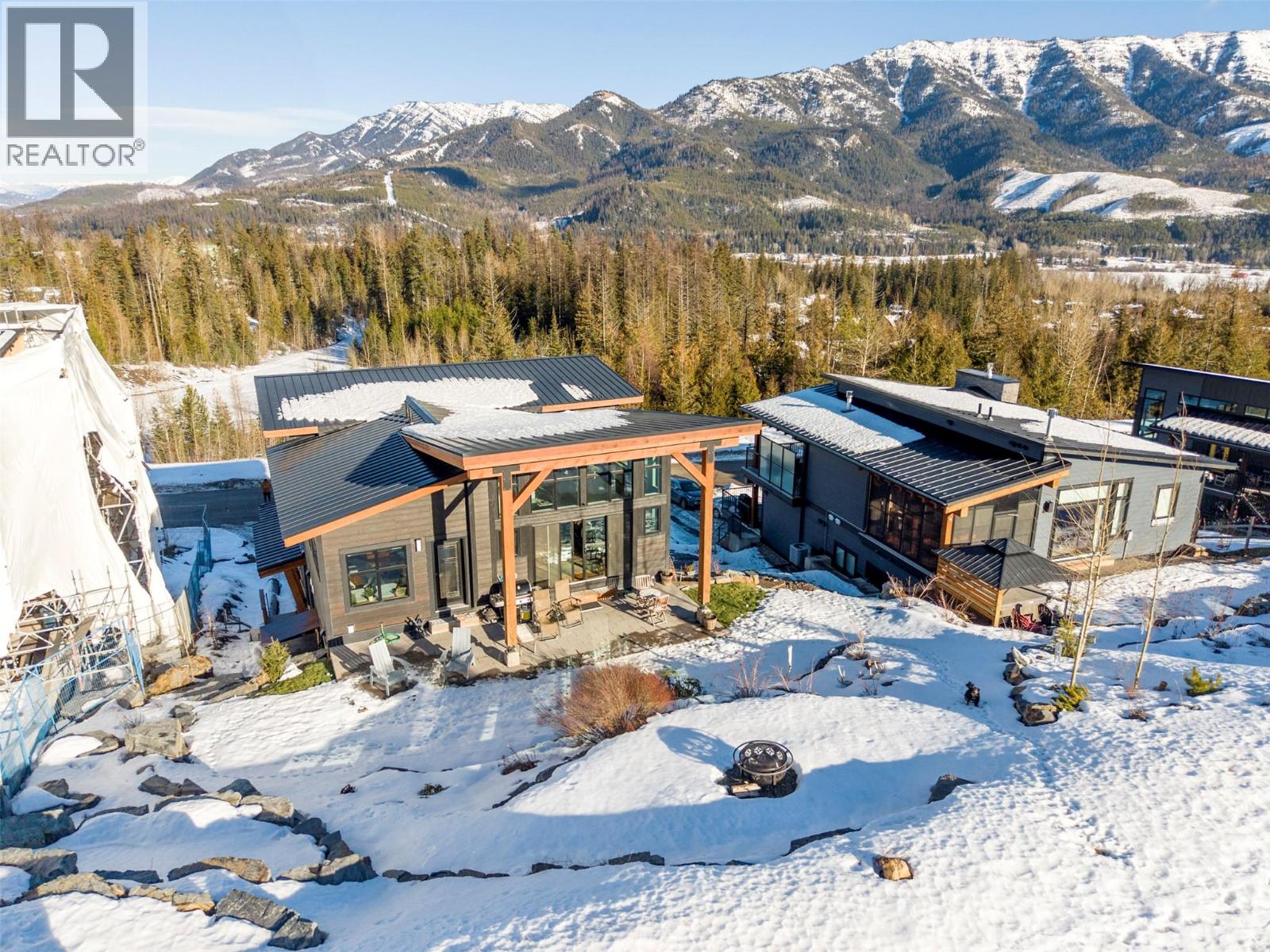 5416 Resort Drive, Fernie, British Columbia  V0B 1M6 - Photo 4 - 10364789