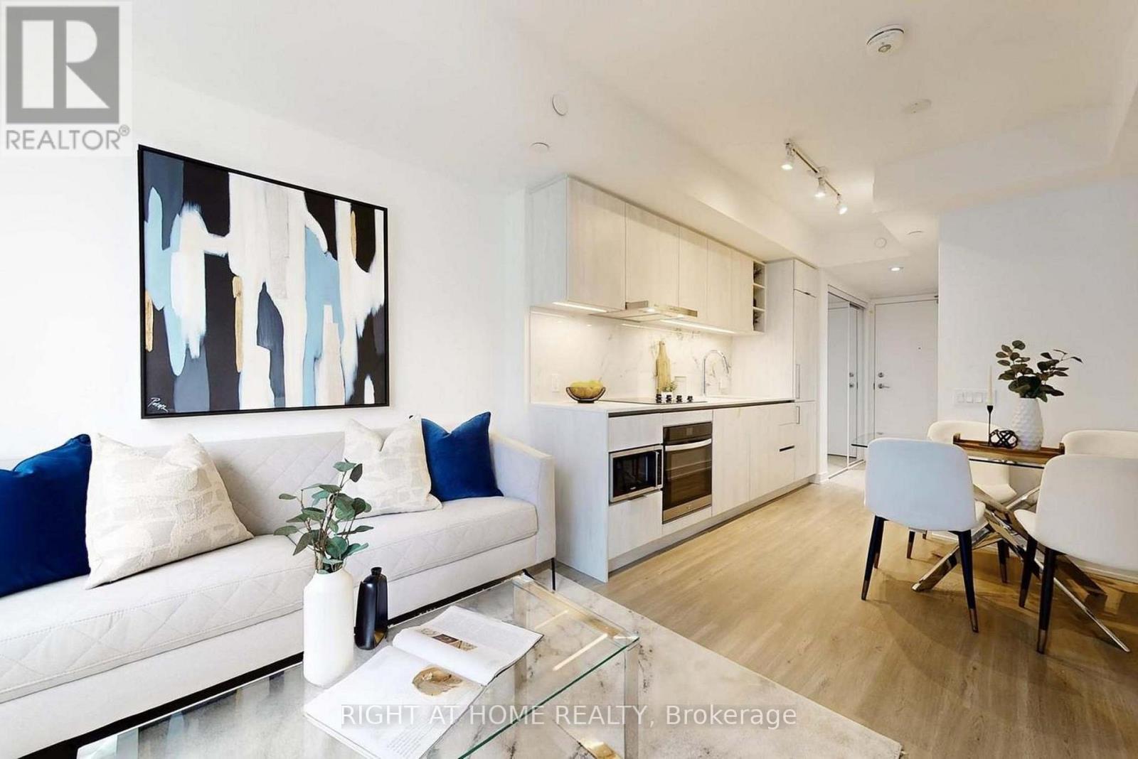 1801 - 8 WELLESLEY STREET W, Toronto, Ontario