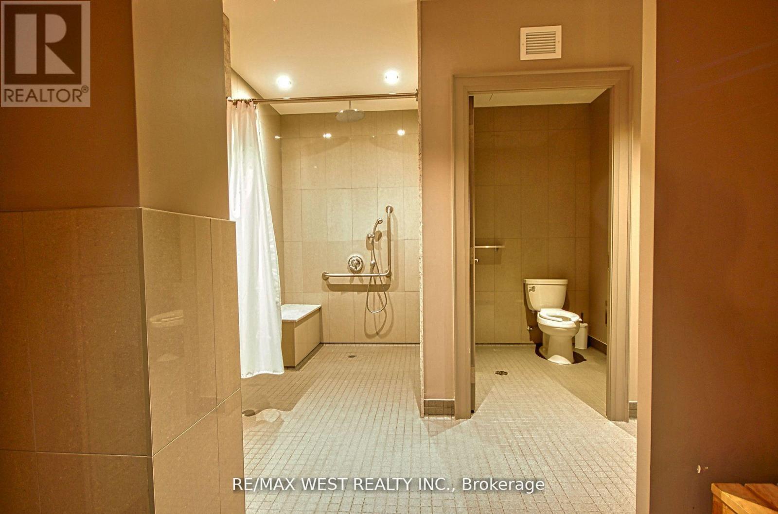 519 - 501 St. Clair Avenue W, Toronto, Ontario  M5P 0A2 - Photo 21 - C12717098