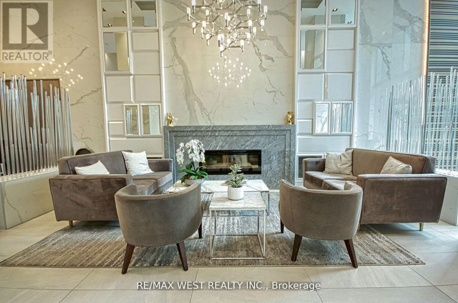 519 - 501 St. Clair Avenue W, Toronto, Ontario  M5P 0A2 - Photo 3 - C12717098