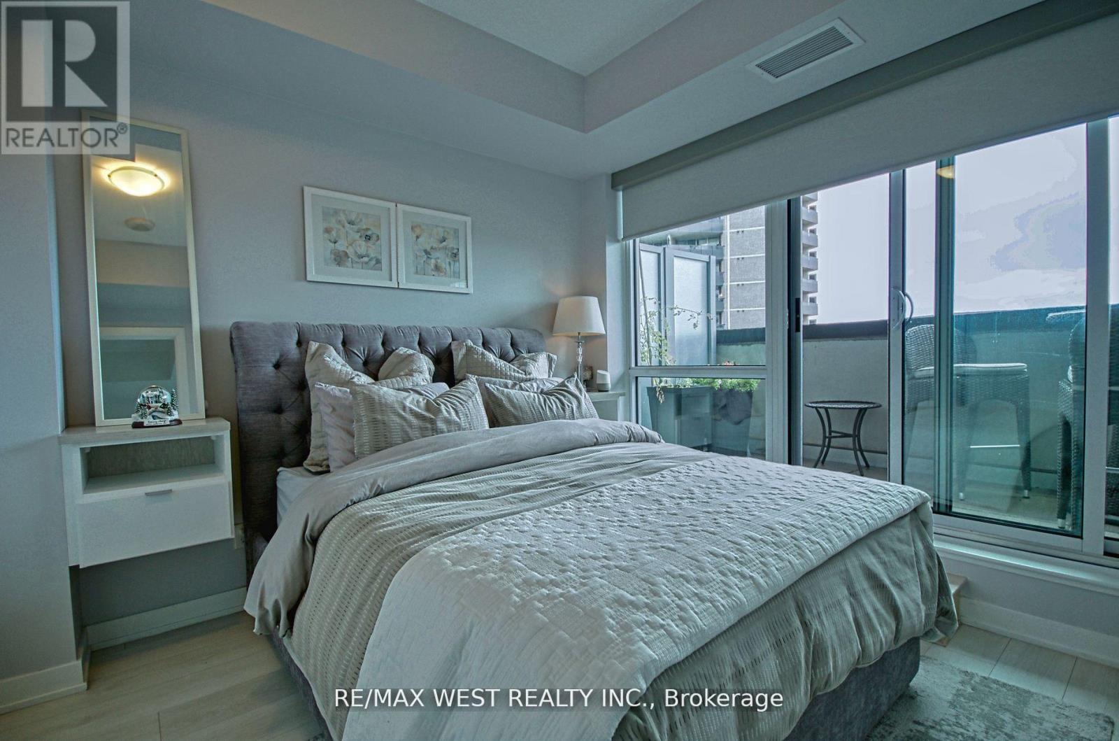 519 - 501 St. Clair Avenue W, Toronto, Ontario  M5P 0A2 - Photo 30 - C12717098