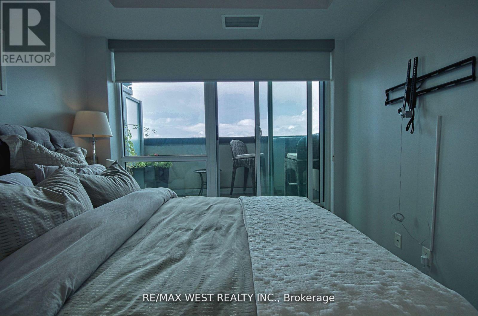 519 - 501 St. Clair Avenue W, Toronto, Ontario  M5P 0A2 - Photo 31 - C12717098